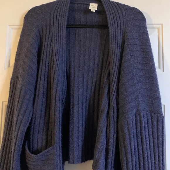 Roan + Ryan Lily Cardigan - Picture 3 of 8